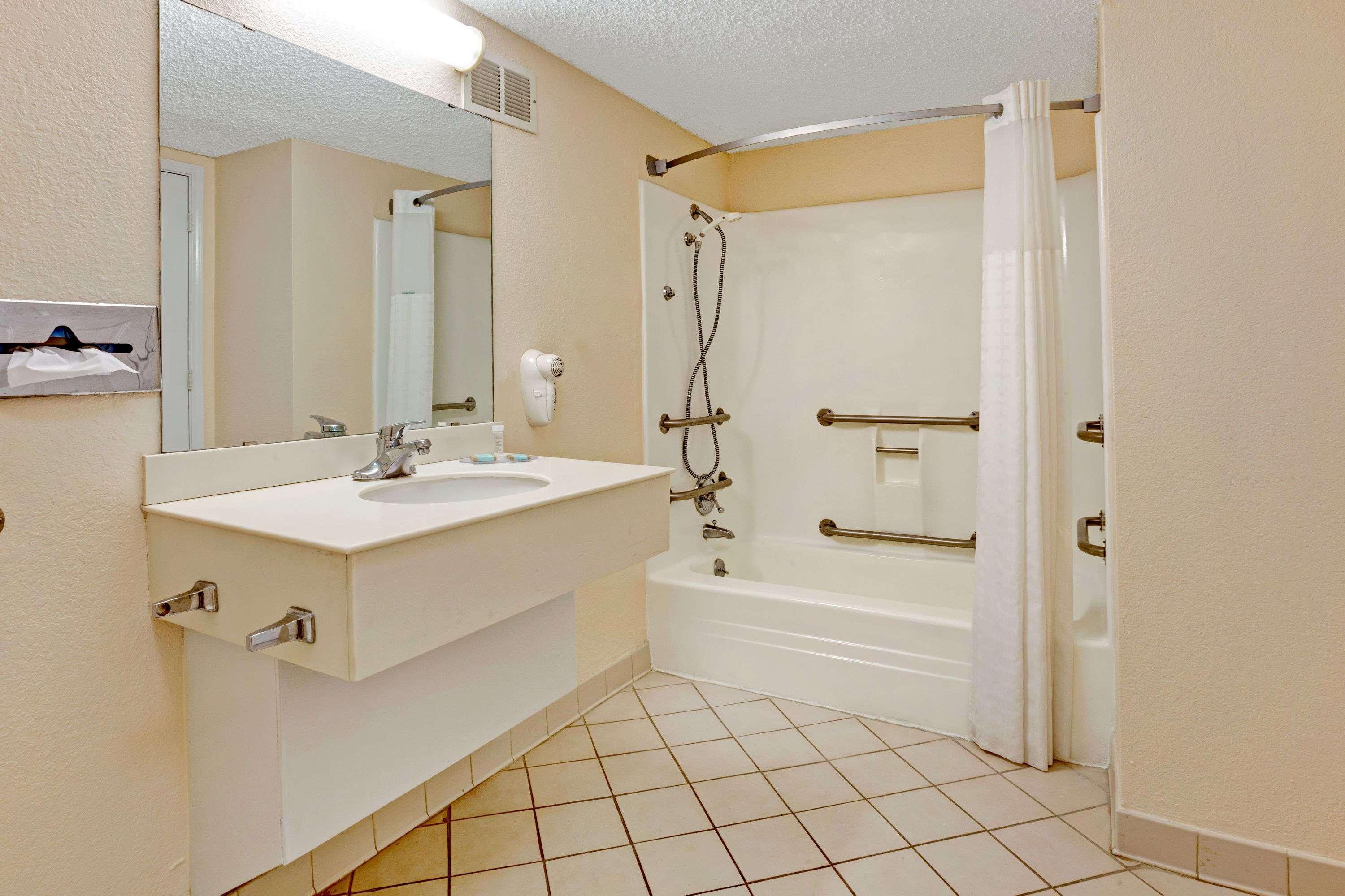 Travelodge By Wyndham North Richland Hills/Dallas/Ft Worth المظهر الخارجي الصورة